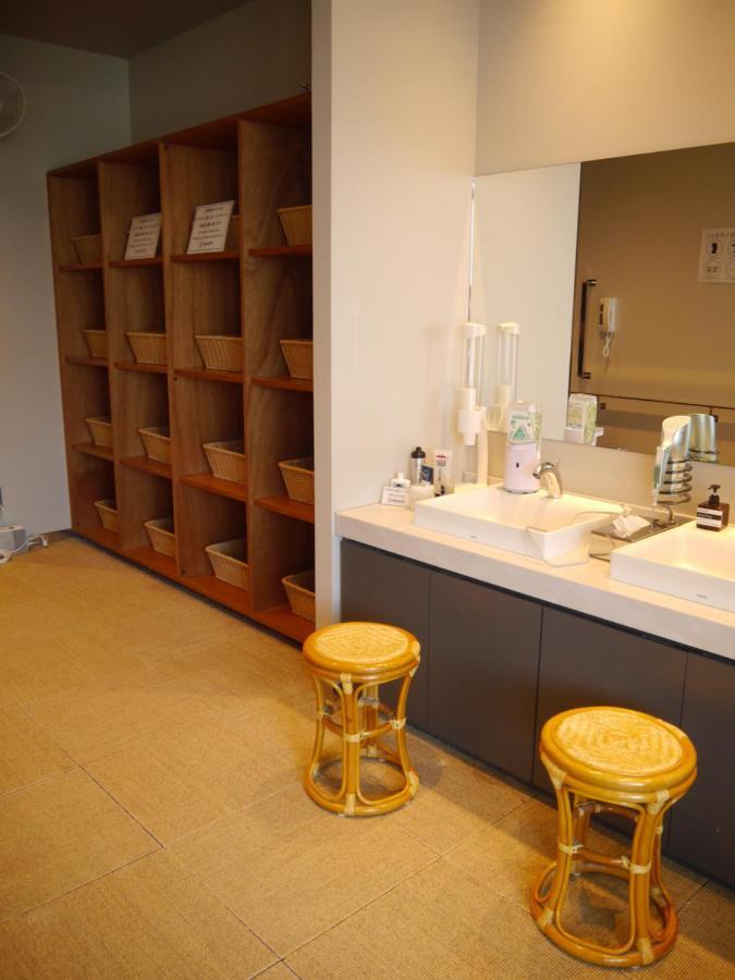 Hearts Capsule Hotel & Spa Hakata Фукуока Екстериор снимка